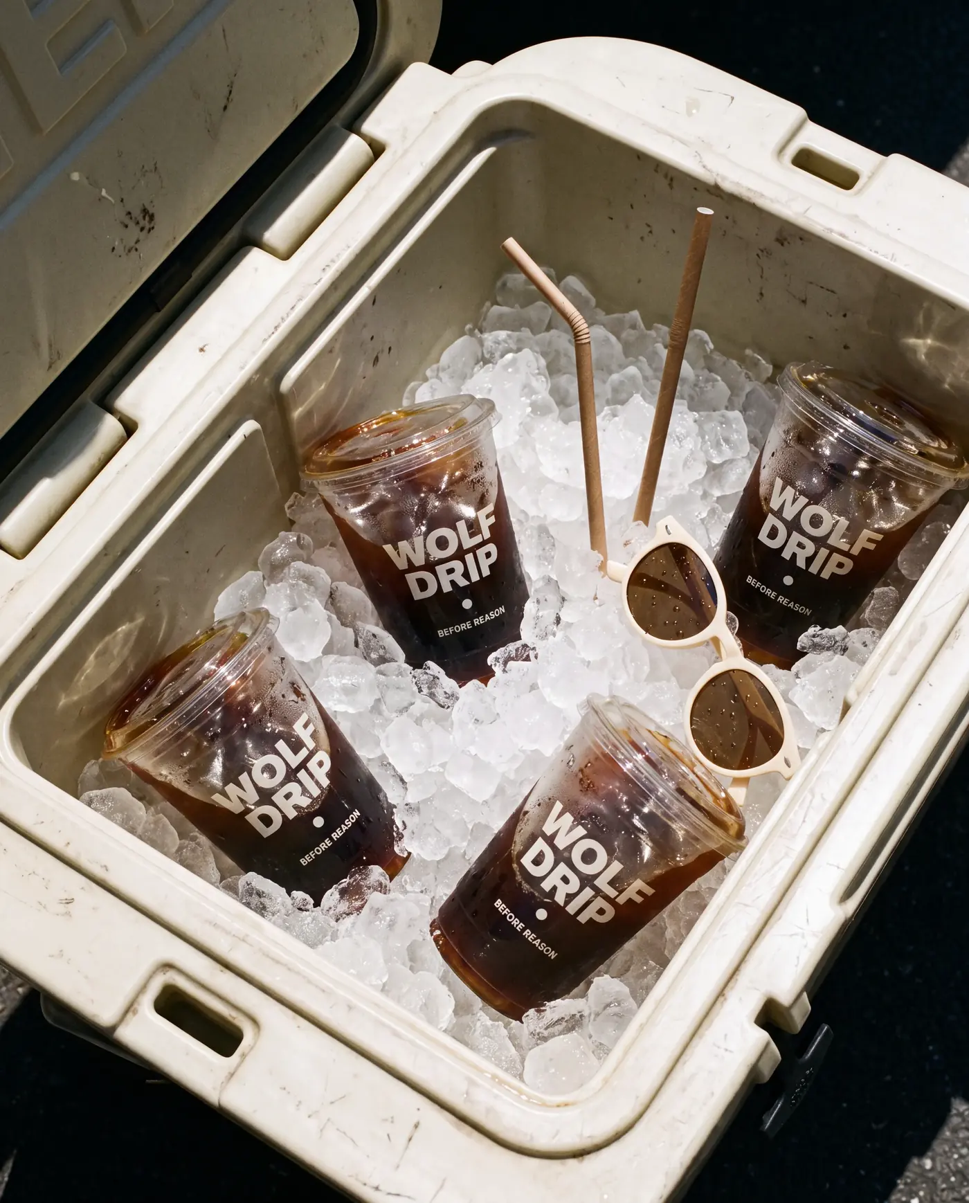 氷に沈めたアイスコーヒー